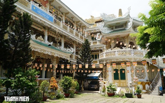 Chùa trong hẻm ở TP.HCM: Ngôi chùa 'trăm rồng' chỉ có 2 chư tăng