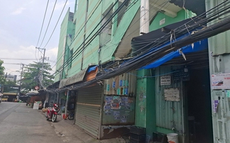 Dây cáp thòng quá thấp trước nhà dân