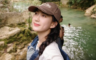 'Mỹ nhân mặt mộc' gây chú ý khi đóng phim Việt giờ vàng là ai?