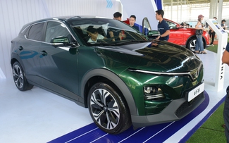 Sedan vắng bóng, xe gầm cao áp đảo cuộc đua ô tô bán chạy nhất Việt Nam