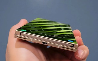 Samsung sắp tung Galaxy Z Fold8 Ultra đón đầu iPhone Ultra