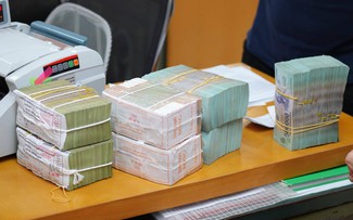 Doanh nghiệp nào bạo tay chi cổ tức hàng ngàn tỉ đồng?