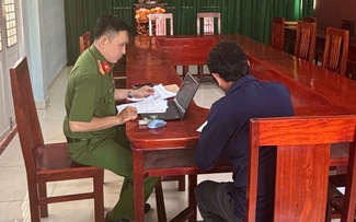 Xử phạt người đàn ông bình luận sai sự thật, xúc phạm lực lượng công an