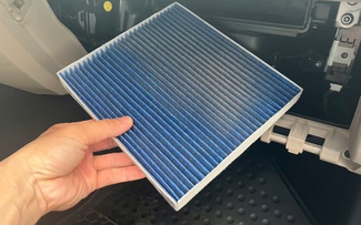 3 dấu hiệu nhận biết lọc gió điều hòa ô tô cần được kiểm tra, thay mới