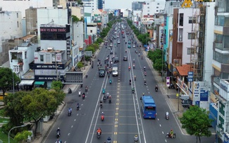 Lần đầu tiên TP.HCM phân luồng đảo chiều đường Cộng Hòa, đi sao cho đúng?