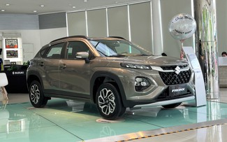 Suzuki FronX lại giảm giá tất tay, chỉ còn hơn 400 triệu đồng