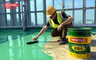 Nhà dột mùa mưa, nỗi khổ không của riêng ai