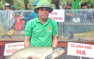 Làm du lịch từ những điều khác biệt: Thi 'hoa hậu cá trắm' ở Phong Nha