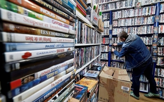 Muốn lưu trữ phim lâu dài, nên chọn DVD hay ổ cứng?