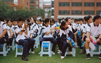 Những ngành học nào nhiều nước bỏ hoặc dừng tuyển sinh, vì sao?
