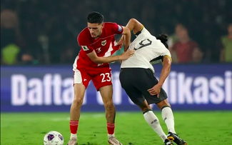 Thầy Kim lấy sổ ghi chép mọi số liệu các đối thủ tại AFF Cup, ai đáng sợ nhất?
