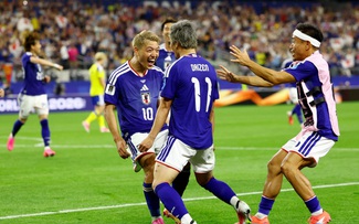 Cầu thủ Nhật Bản gây sốc cho đội tuyển Brazil, HLV Ancelotti kêu gọi bình tĩnh: ‘Chiêu trò tâm lý đấy’