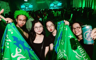 Hàng trăm người trẻ bùng nổ cảm xúc ở đêm nhạc 'phá chuẩn' của Tuborg