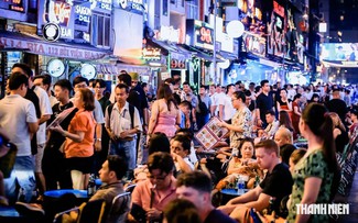 Vì sao người Mỹ đổ xô tới châu Á chữa bệnh, có cả Việt Nam?