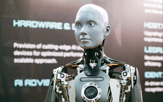Thung lũng Silicon chia rẽ về robot hình người?