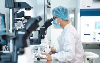 8 năm tìm con tại Mỹ, cặp đôi đón tin vui khi làm IVF tại Việt Nam