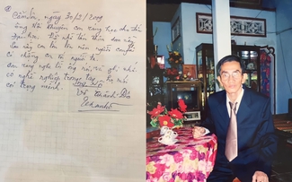 Ông nội viết thư dặn 'ráng học đến đại học', 17 năm sau cháu gái làm được