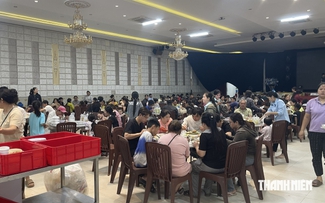Chuyện ở Phú Quốc: Nhà hàng tiệc cưới dành nguyên sảnh phục vụ cơm chay 0 đồng