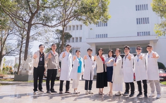 Một trường đại học y hỗ trợ từ 200-400 triệu đồng/người để thu hút nhân tài