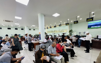 Chỉ đạo nóng hỗ trợ người dân nộp hồ sơ nhà đất