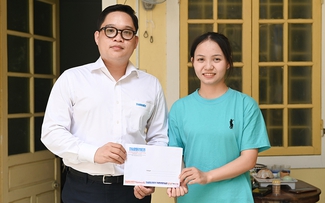Hơn 100 triệu đồng giúp nữ sinh viên mồ côi