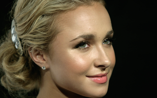 Minh tinh Hayden Panettiere qua đời vì sốc thuốc