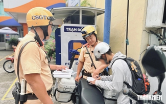 Trường có nhiều học sinh vi phạm giao thông, hiệu trưởng chịu trách nhiệm thế nào?