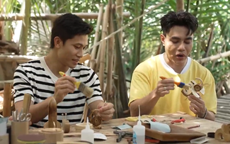Lê Dương Bảo Lâm gây bất ngờ khi dùng chi tiết đặc biệt làm đồ chơi cho Ku Phin