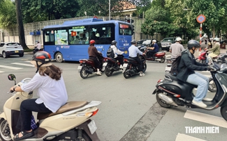 Cùng đến giao lộ không có đèn tín hiệu, xe nào được đi trước? Cùng đến giao lộ không có đèn tín hiệu, xe nào được đi trước?