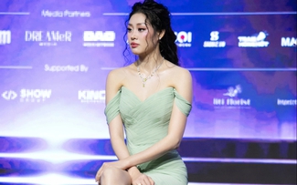 Hoa hậu Khánh Vân gây chú ý khi trở lại ‘ghế nóng’