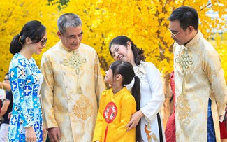 Cho và nhận thương yêu từ di sản đến cuộc sống