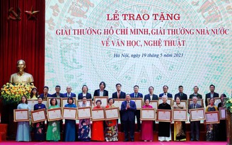 Tạm ứng gần 31 tỉ đồng chi trả Giải thưởng Hồ Chí Minh