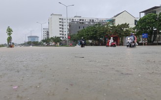 Thừa Thiên - Huế: Mưa lớn trở lại, khẩn trương điều tiết hồ Tả Trạch
