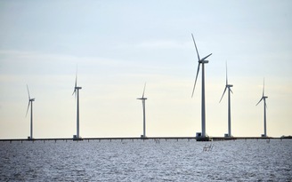 Bộ Công thương nói gì trước đề nghị giao EVN làm điện gió ngoài khơi?