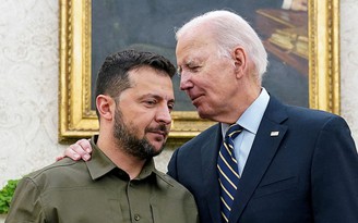 Vì sao Tổng thống Biden đổi ý, gửi tên lửa tầm xa ATACMS cho Ukraine?