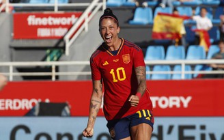 Nữ cầu thủ bị cưỡng hôn Jenni Hermoso được trở lại đội tuyển nữ Tây Ban Nha