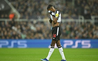 Newcastle 'trở lại mặt đất' sau thất bại trước Dortmund ở Champions League