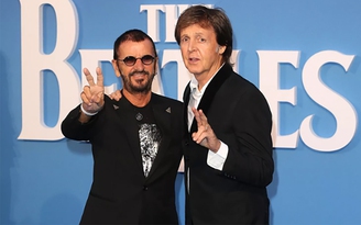 Paul McCartney xúc động nhắc đến John Lennon khi thu âm ca khúc cuối của The Beatles