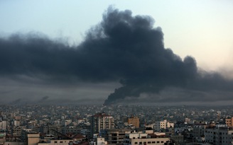 Israel tiếp tục đột kích sâu vào Gaza