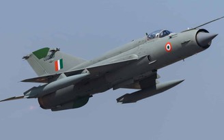Cho MiG-21 'về hưu', không quân Ấn Độ thay bằng máy bay gì?
