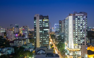 Chủ khách sạn Novotel Saigon Centre lỗ 370 tỉ đồng trong nửa năm