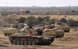 Ai Cập đưa xe tăng đến gần Gaza, 'sẵn sàng hy sinh' để bảo vệ Sinai