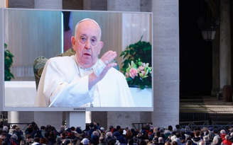 Giáo hoàng Francis bị viêm phổi nhưng vẫn sẽ dự hội nghị COP28 ở UAE