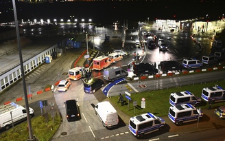 Sân bay Hamburg phải đóng cửa vì cảnh sát xử lý tình huống bắt con tin