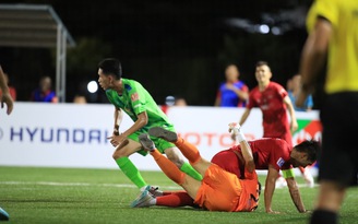Cúp bóng đá 7 người quốc gia: Đương kim vô địch SPL-S5 thua sốc trận mở màn