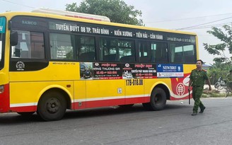 Thái Bình: Va chạm xe buýt, bé gái 6 tuổi tử vong