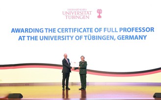 Giám đốc Bệnh viện T.Ư Quân đội 108 nhận hàm giáo sư trường ĐH Đức