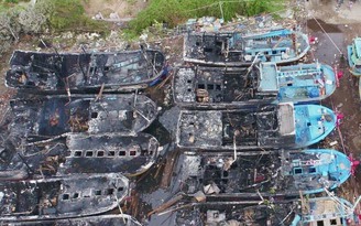 Nhiều chủ tàu trắng tay sau vụ cháy hàng loạt tàu cá ở Phan Thiết