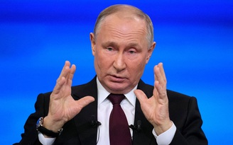 Tổng thống Putin tự nhận từng ngây thơ về phương Tây