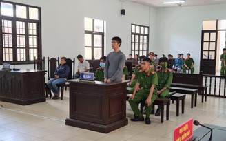 Ninh Thuận: Xét xử vụ án cháu chém dượng tử vong